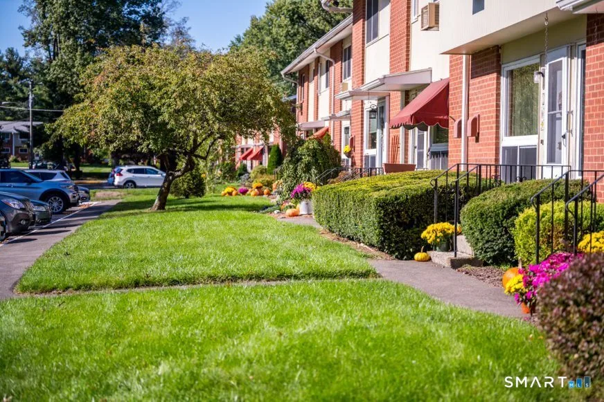 81 Worth Avenue, Hamden, CT