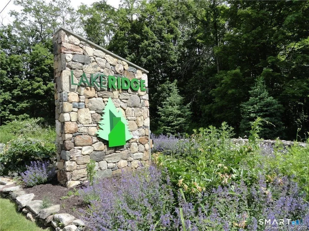 232 Ledge Drive #232, Torrington, CT