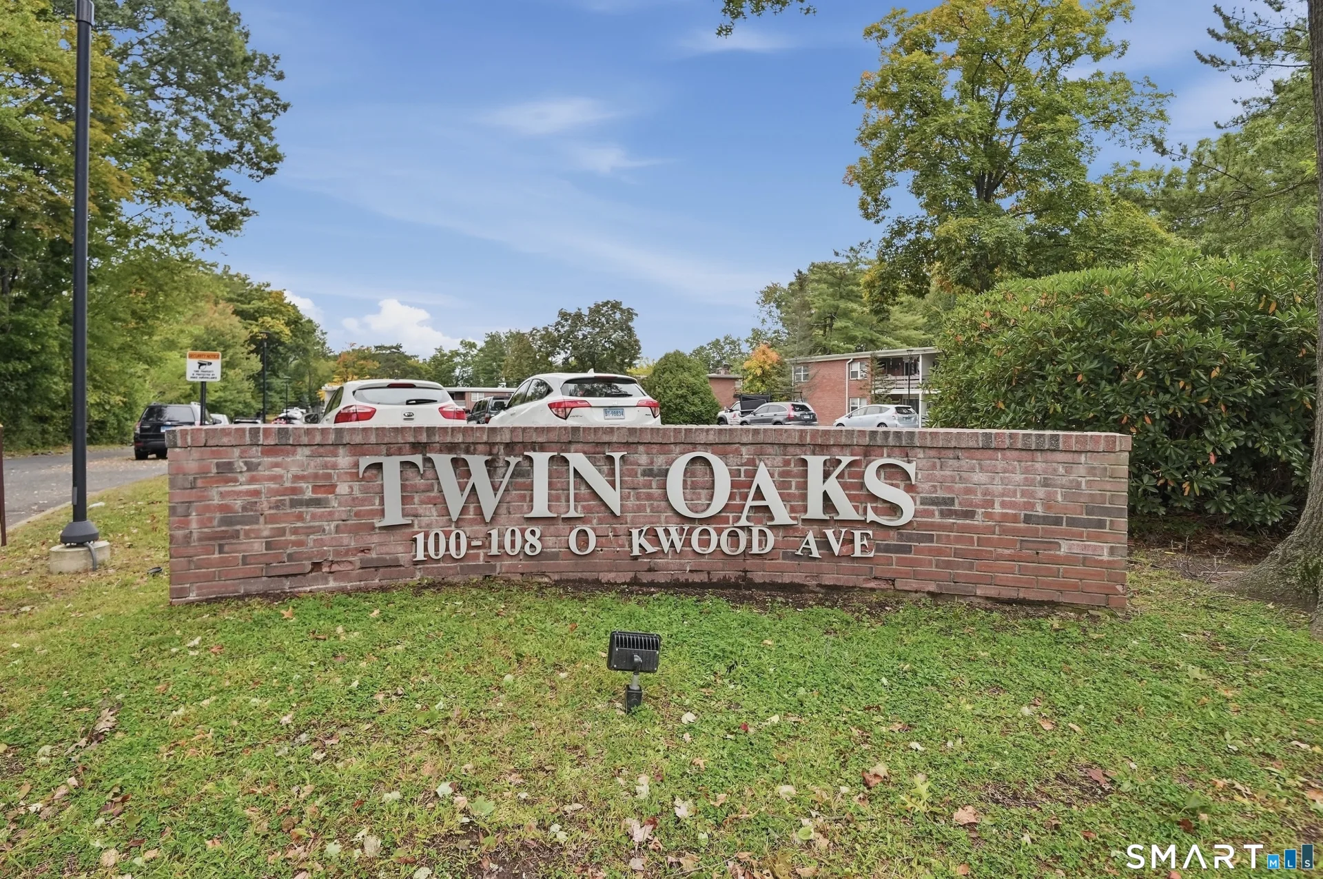 108 Oakwood Avenue #T4, West Hartford, CT