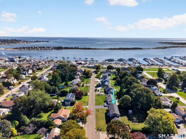 112 Harbor Parkway
