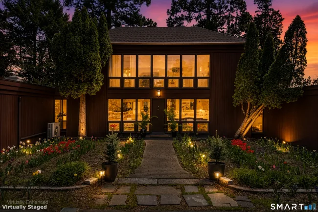 6 Shore Road