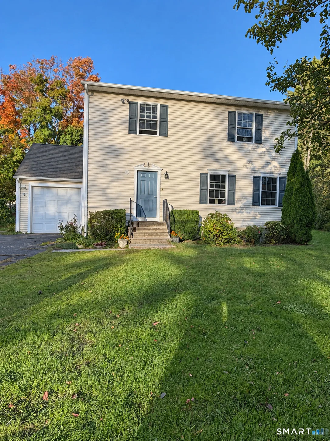 5 South Main Street, Newtown, CT