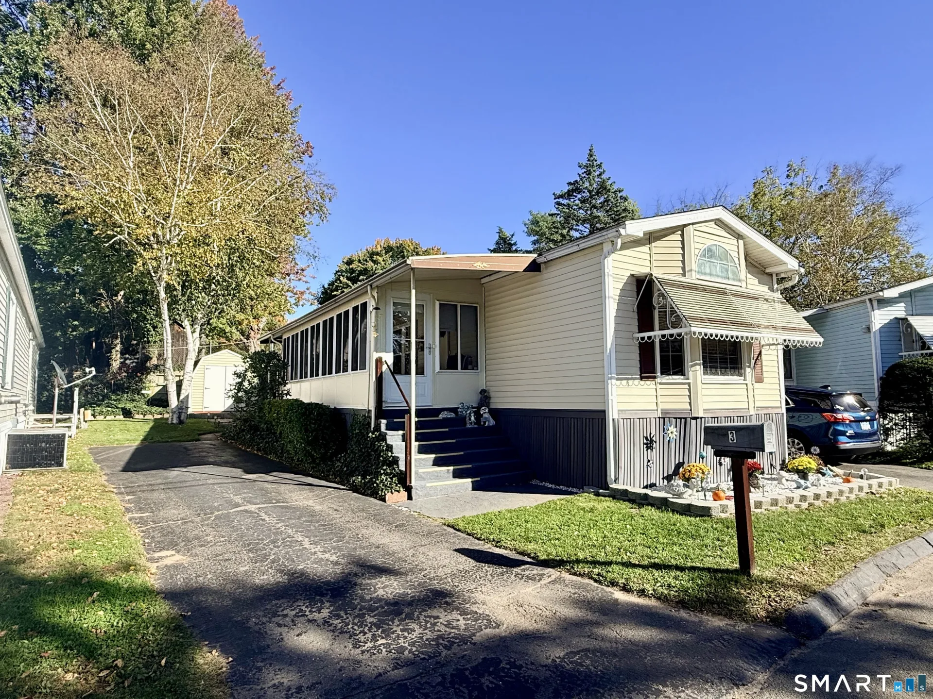 3 Navaho Road, East Hartford, CT