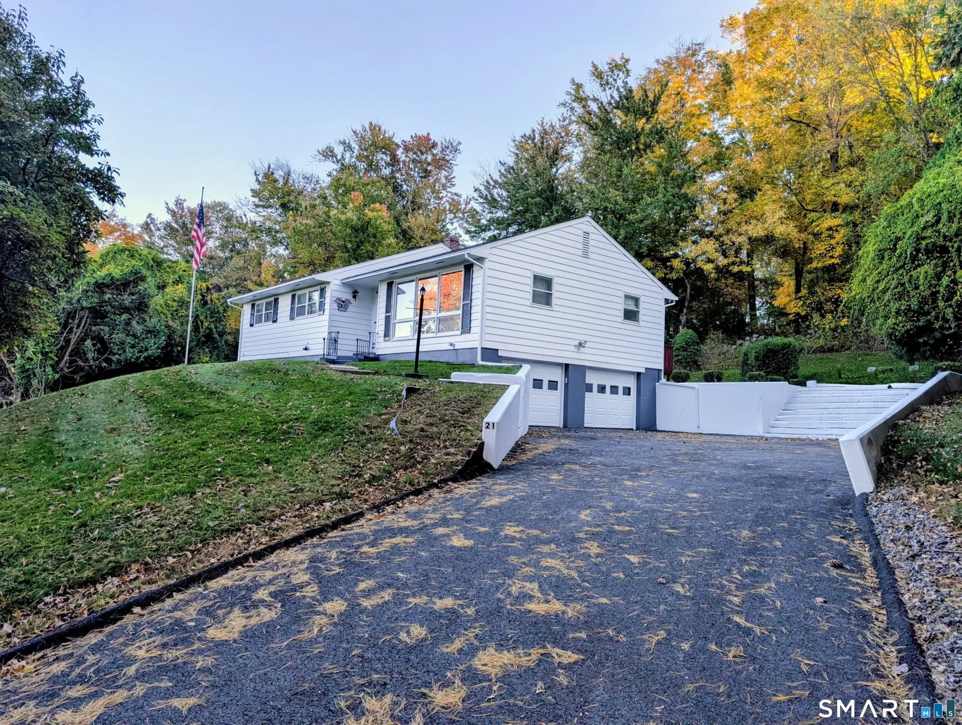 21 Fox Den Road, Danbury, CT