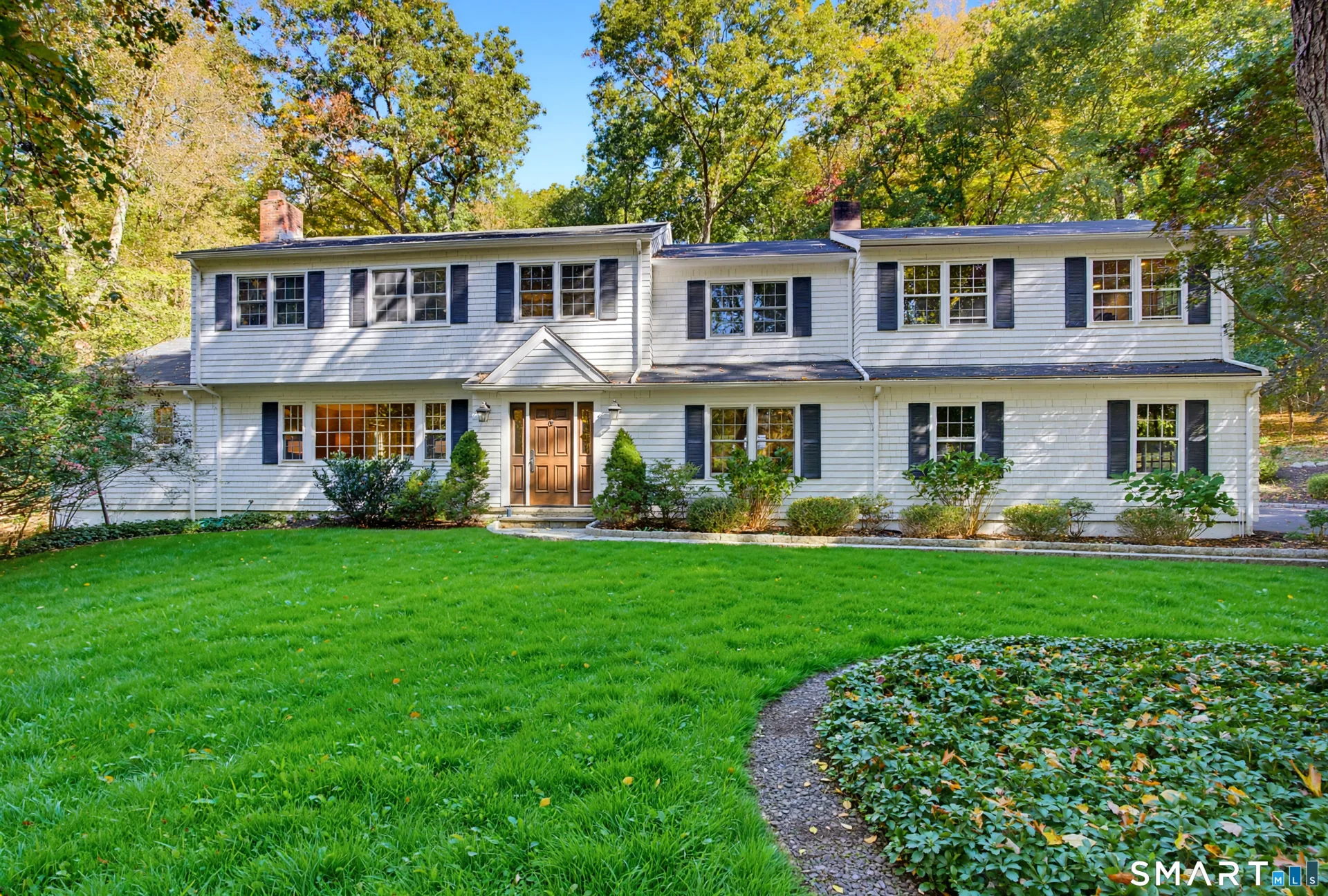 8 Glen Lane, Weston, CT