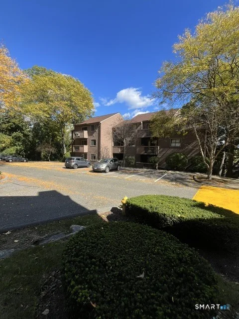 166 Old Brookfield Road #20B2