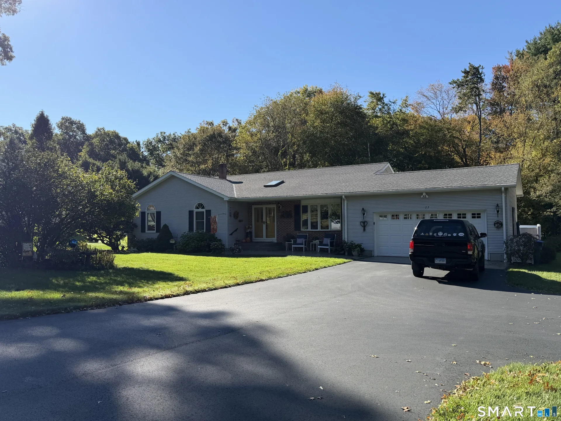 17 Vezina Drive, Killingly, CT