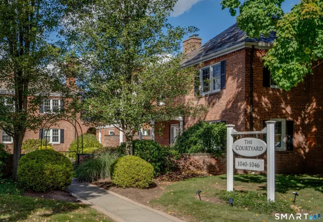 1040 Farmington Avenue #1040