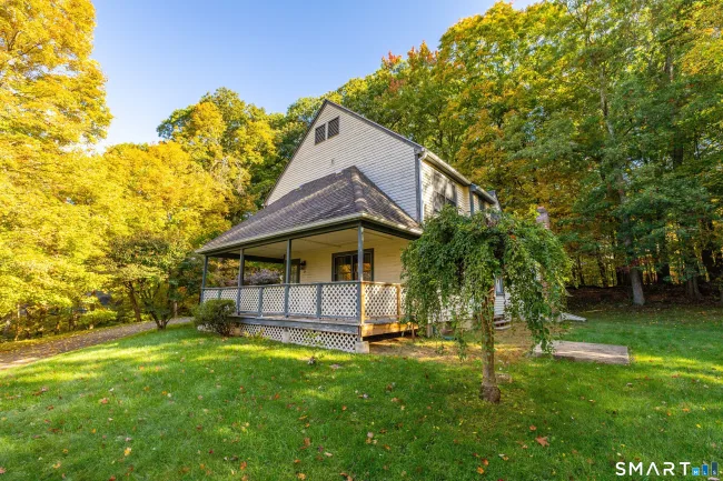 30 Green Woods Lane