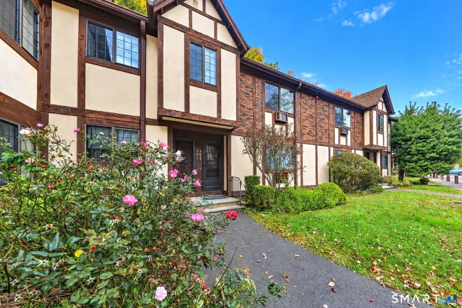 562 Swanson Crescent #562