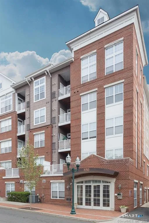 850 East Main Street #409, Stamford, CT