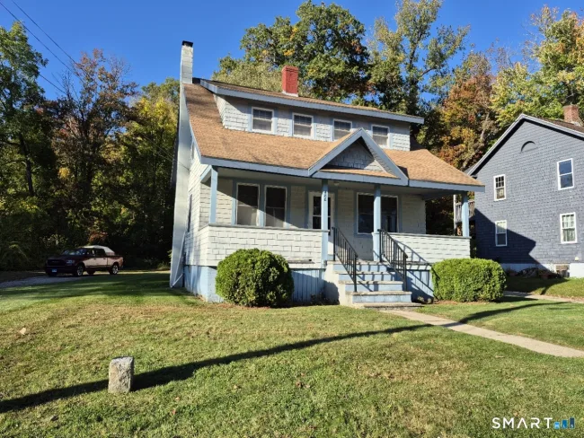 488 School Street