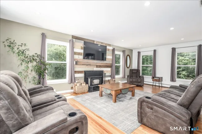 8 White Pine Drive
