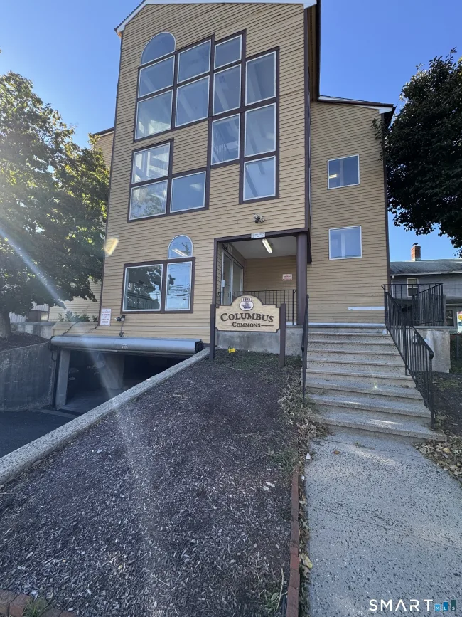 1492 North Avenue #102