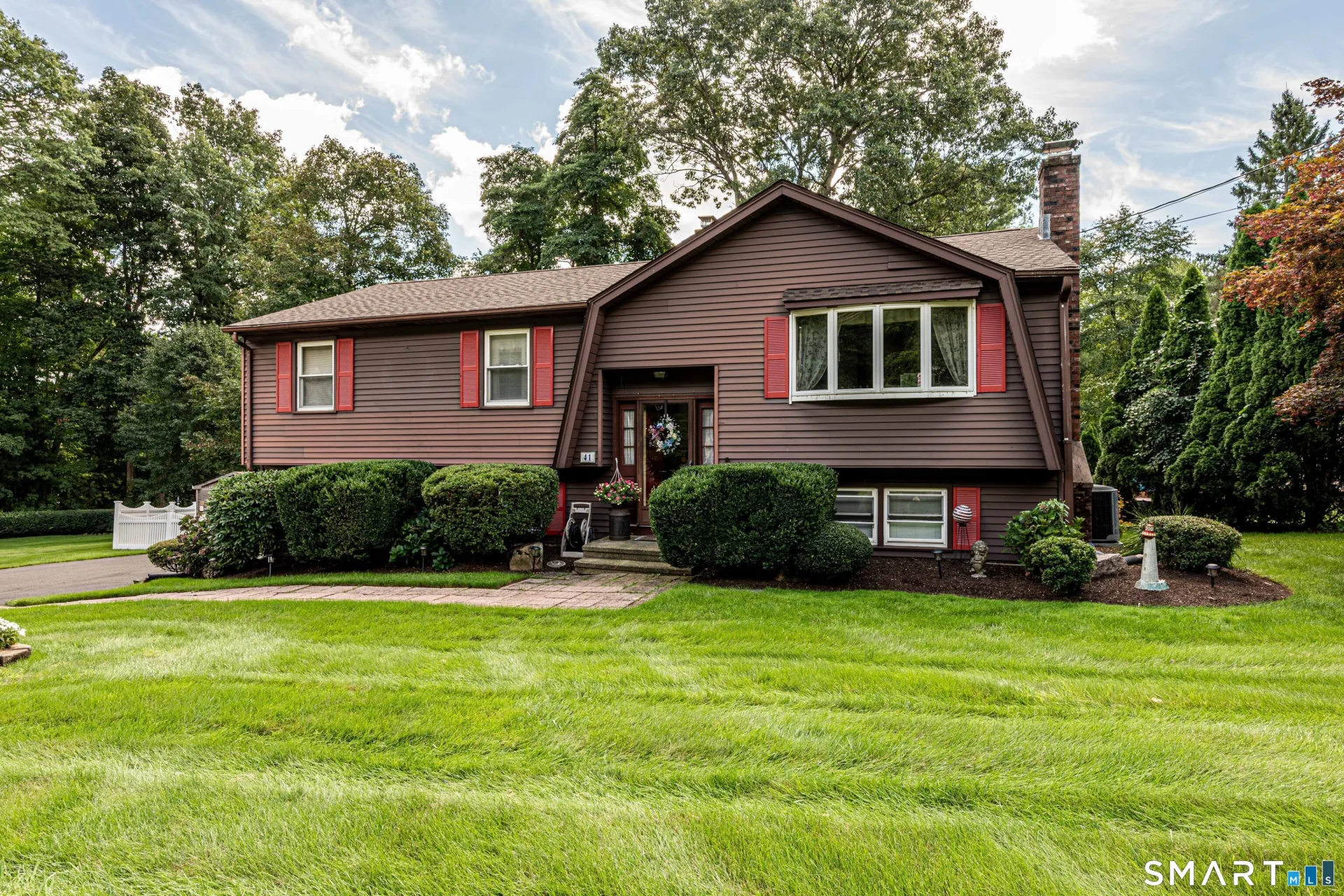 41 Rainbow Court, Hamden, CT