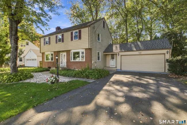 24 Stoneham Drive