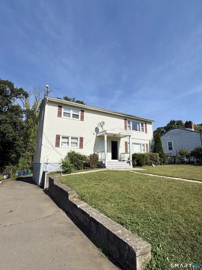 77 Yates Street