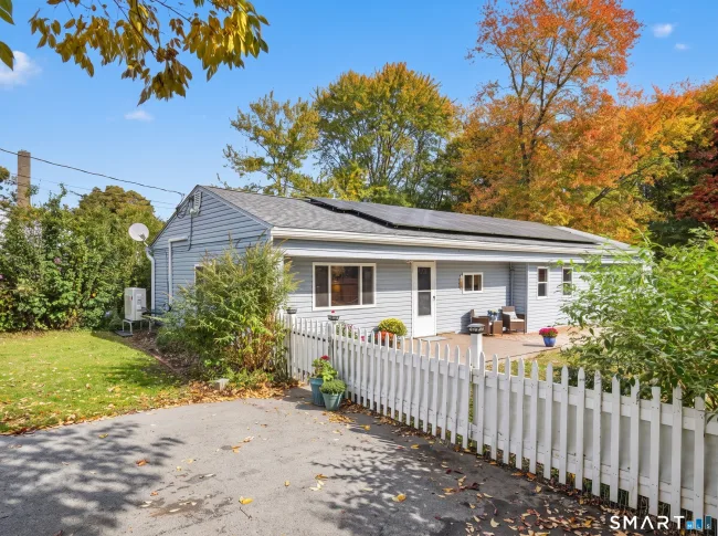 13 Woodlawn Avenue