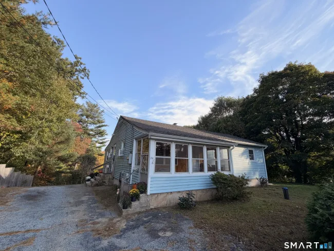 24 Woodcrest Drive