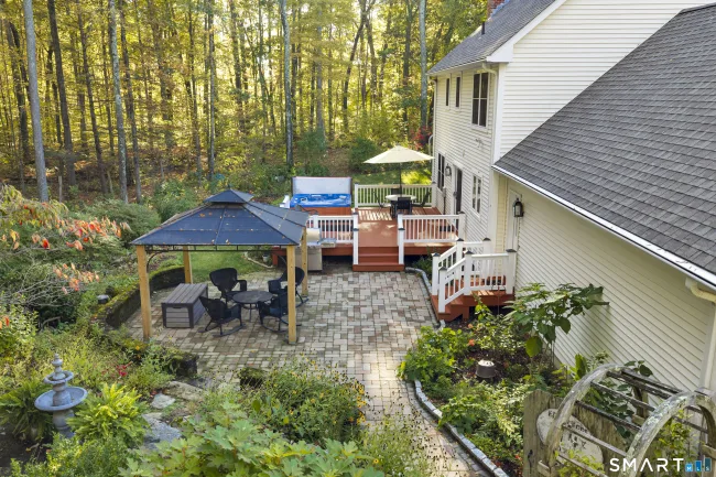 391 Squaw Hollow Road