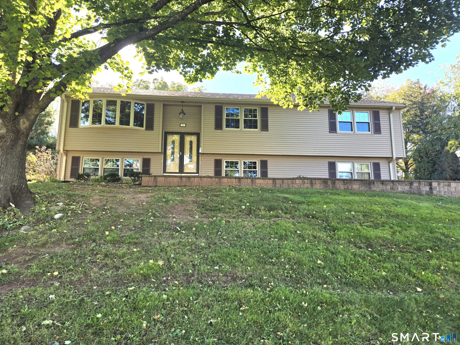 21 Downing Circle, Bloomfield, CT