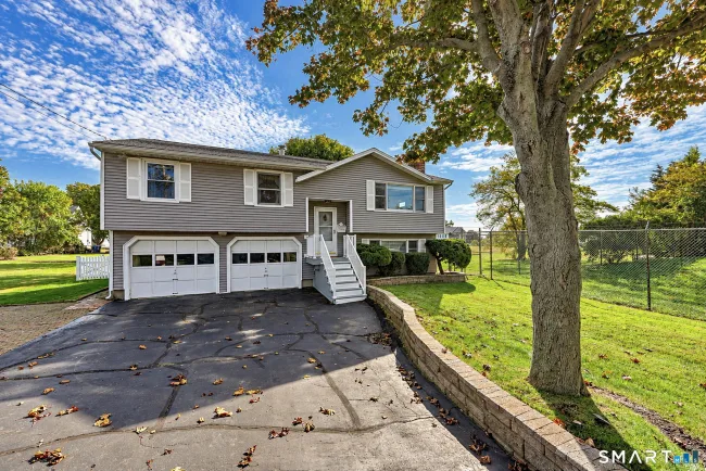 115 Oak Bluff Avenue
