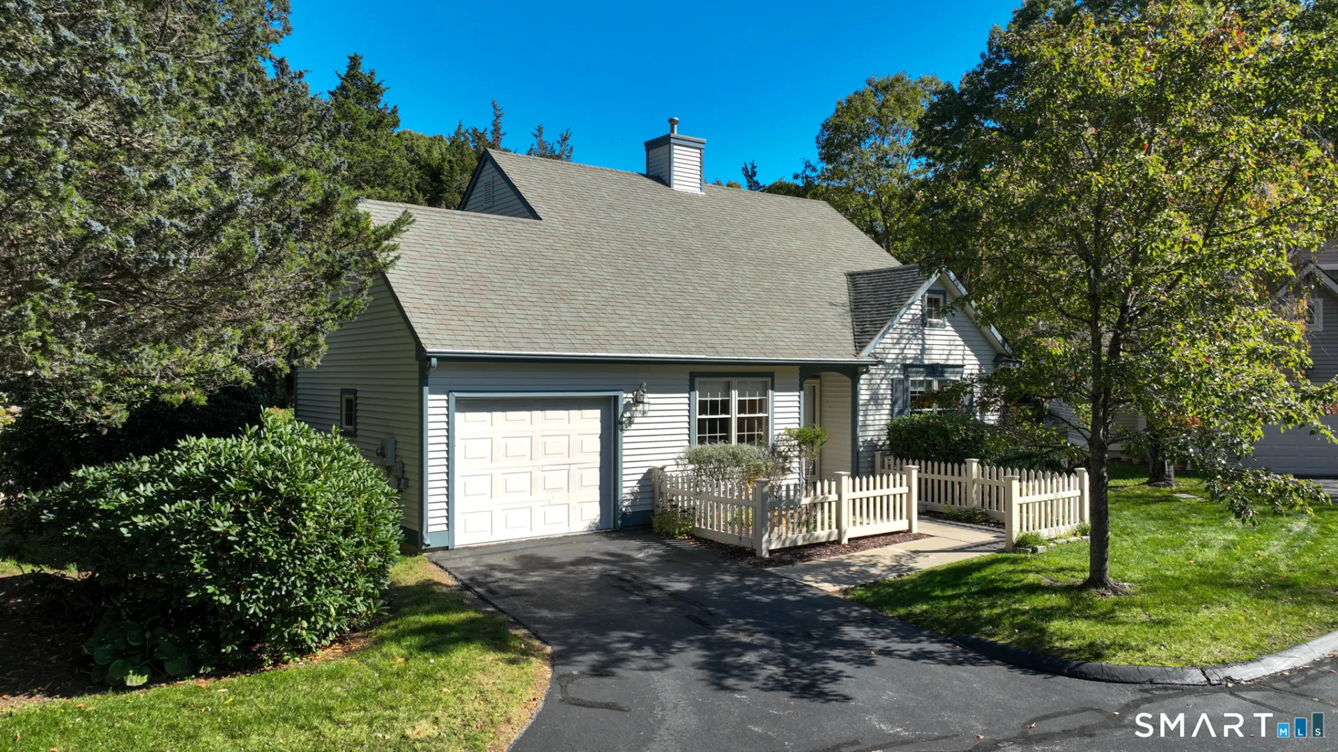 2 Meetinghouse Lane, East Lyme, CT