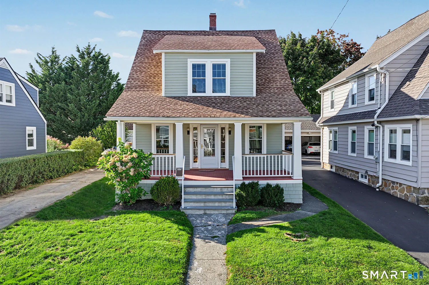 371 Grovers Avenue, Bridgeport, CT