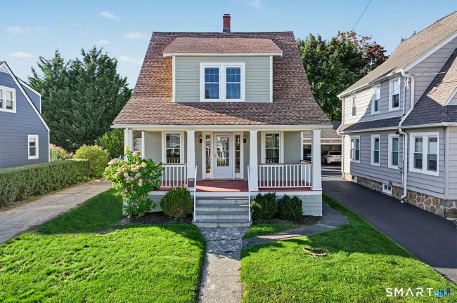 371 Grovers Avenue