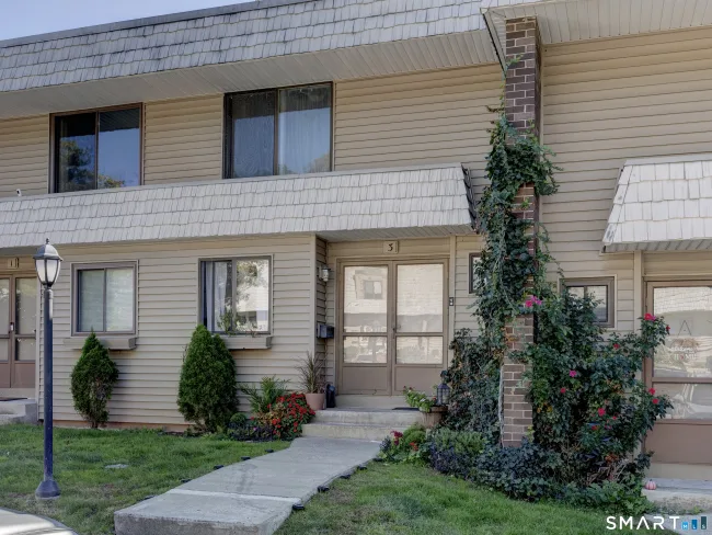 3 Redwood Court #3