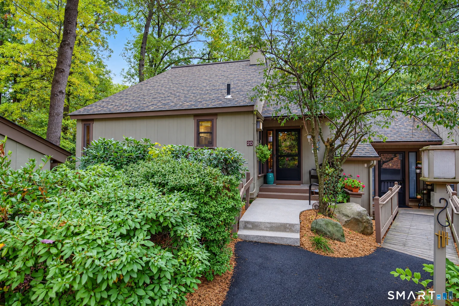 20 Conifer Lane, Avon, CT