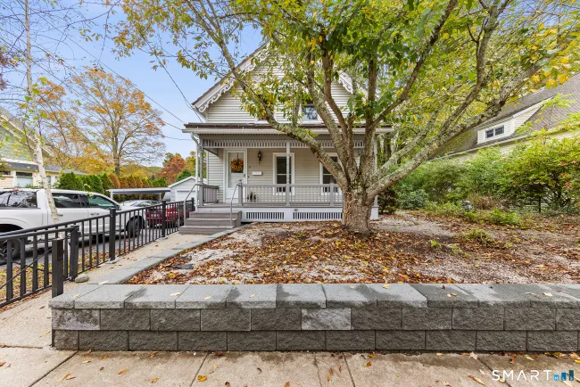 81 Smith Avenue