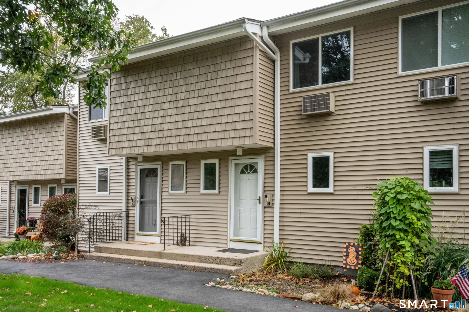 220 Main Street #6H, New Hartford, CT