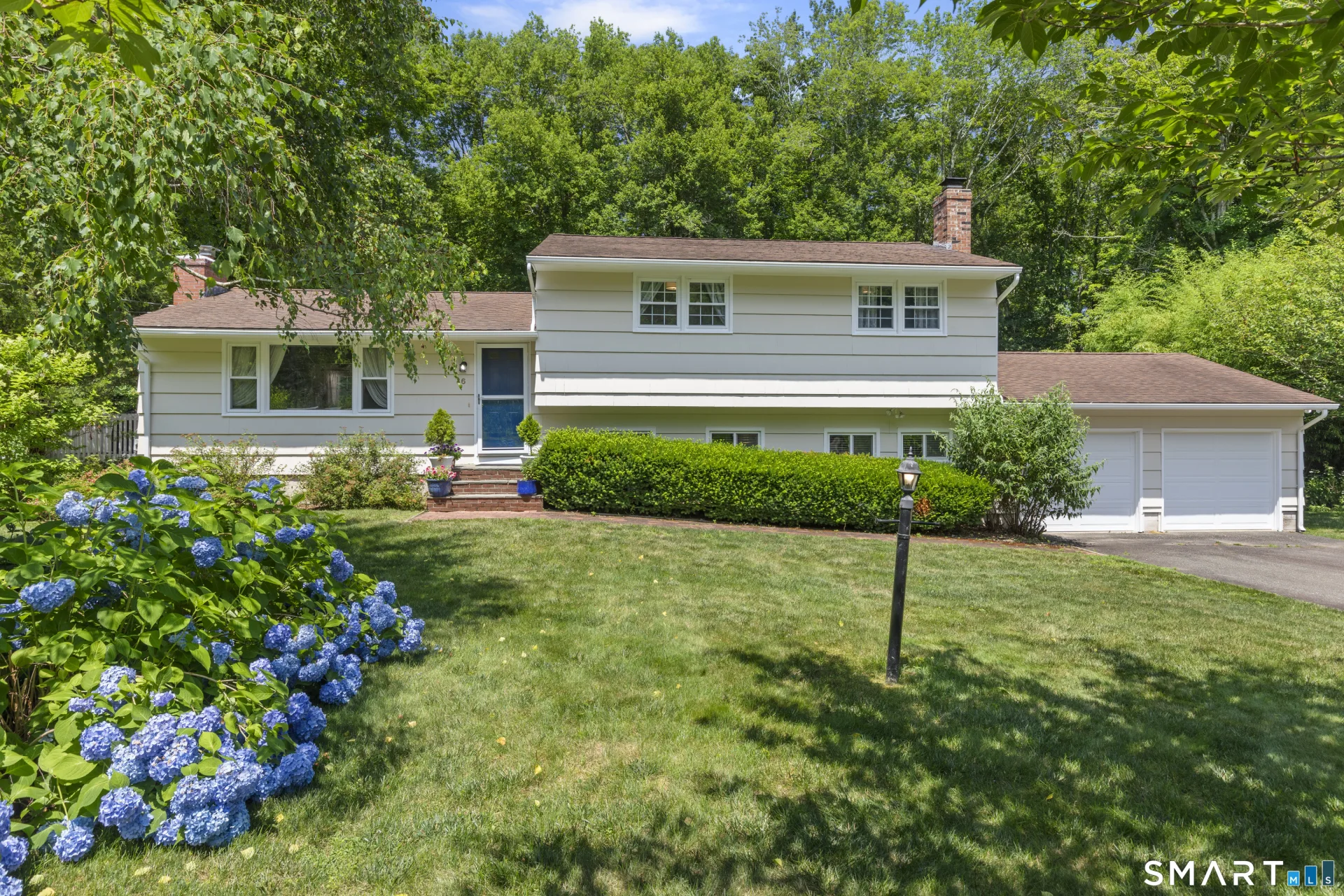 16 Tamarac Drive, Madison, CT