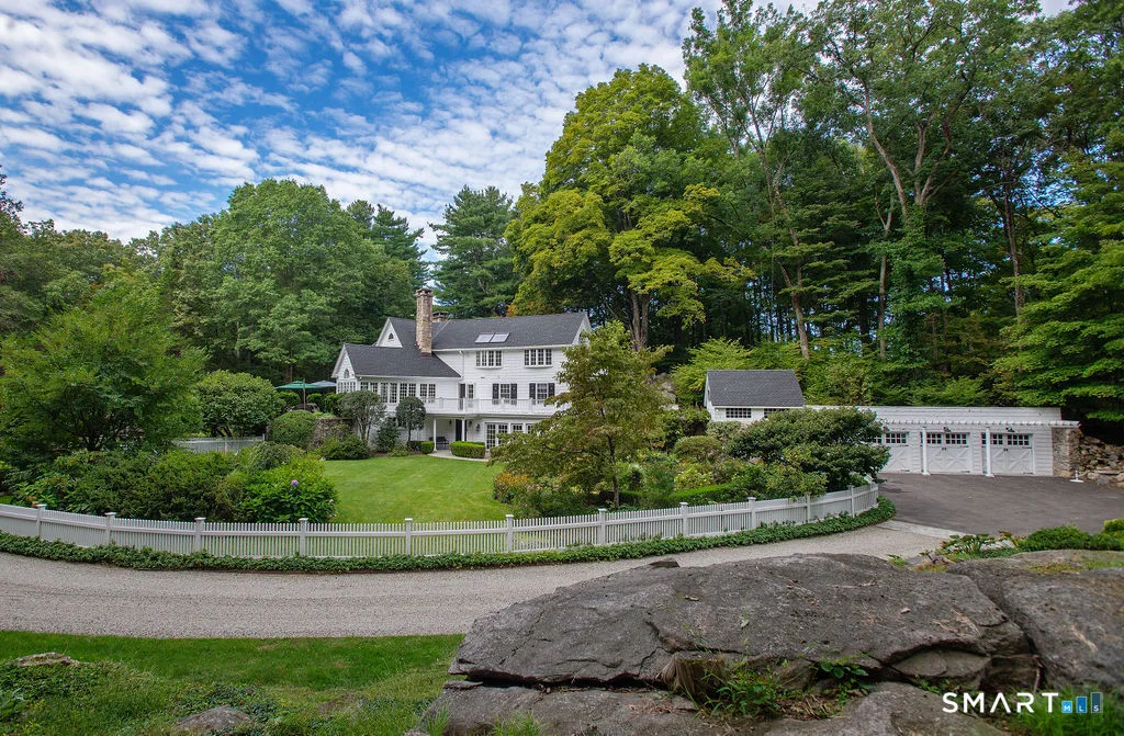 13 Lakeside Drive, Stamford, CT