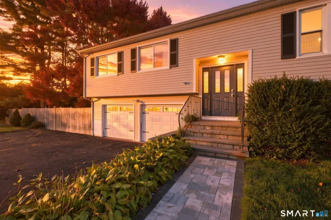 552 Long Hill Avenue
