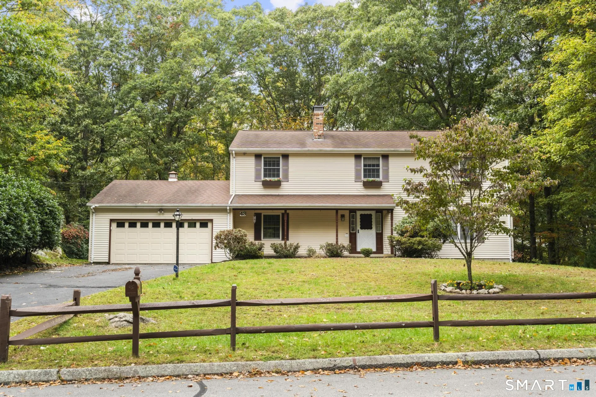 43 Robinhood Drive, Ledyard, CT