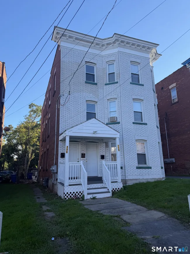 113-115 Shultas Place