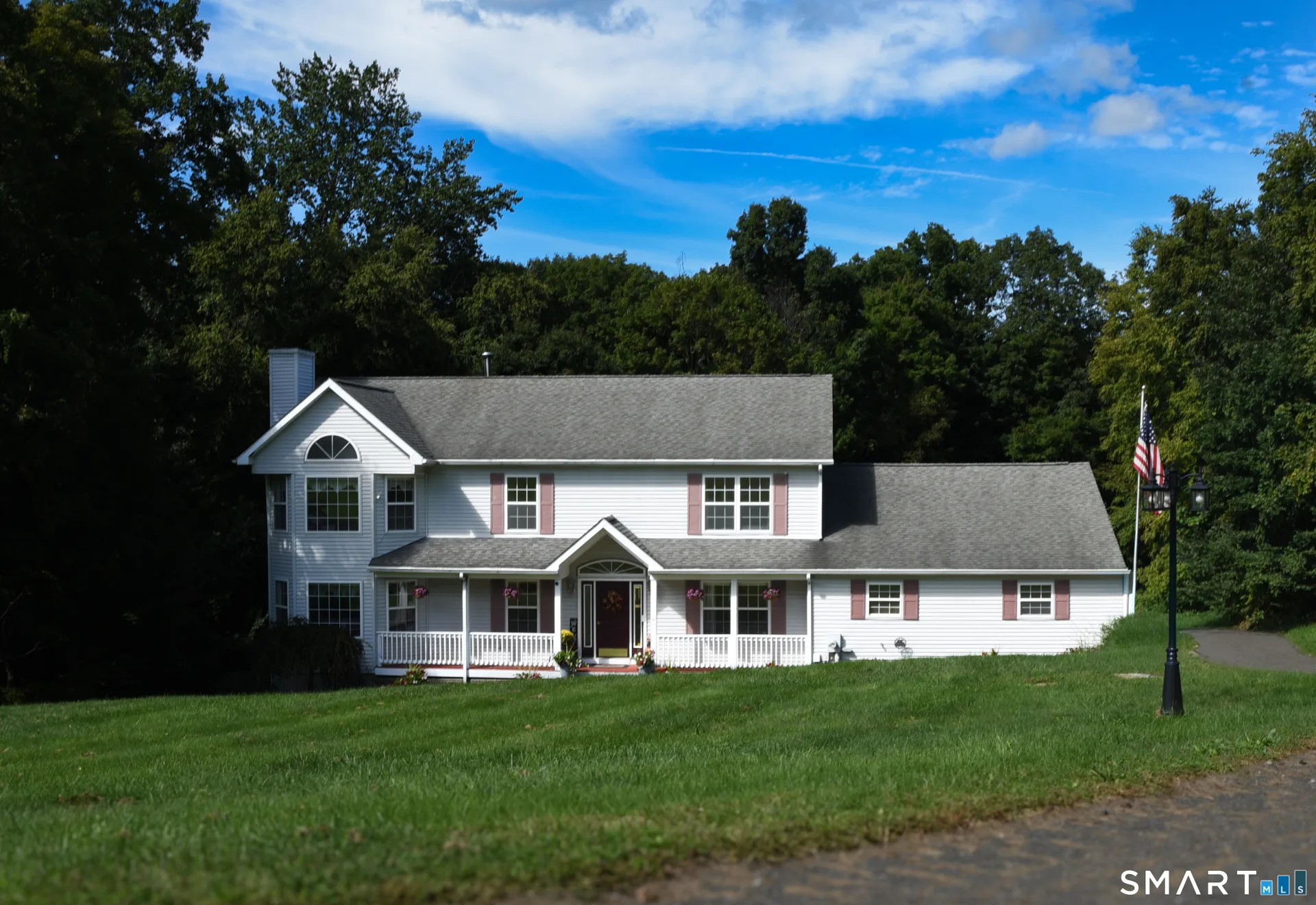 15 Silano Drive, Oxford, CT