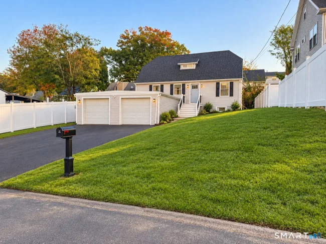 28 Brookside Avenue