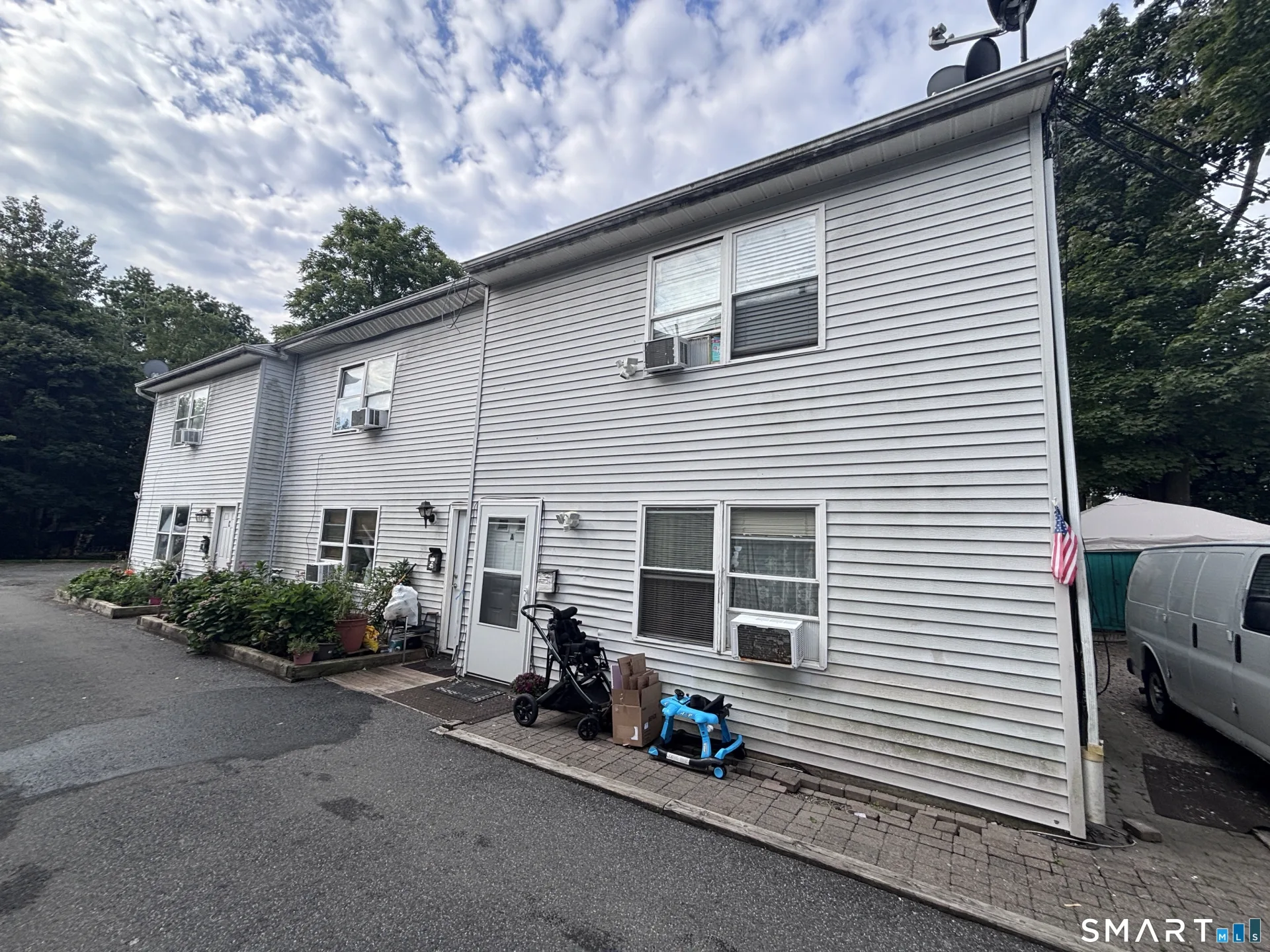 8 Peace Street, Danbury, CT