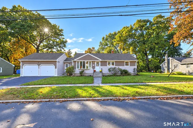 40 Nightingale Drive