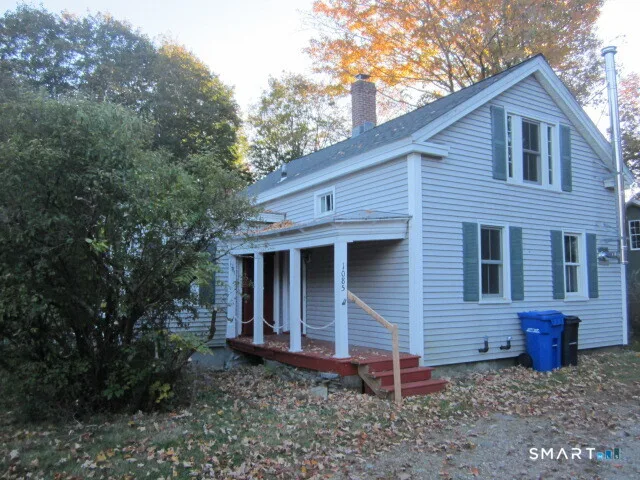 1085 Main Street