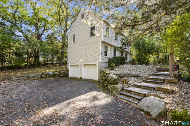 84 Fairy Dell Road