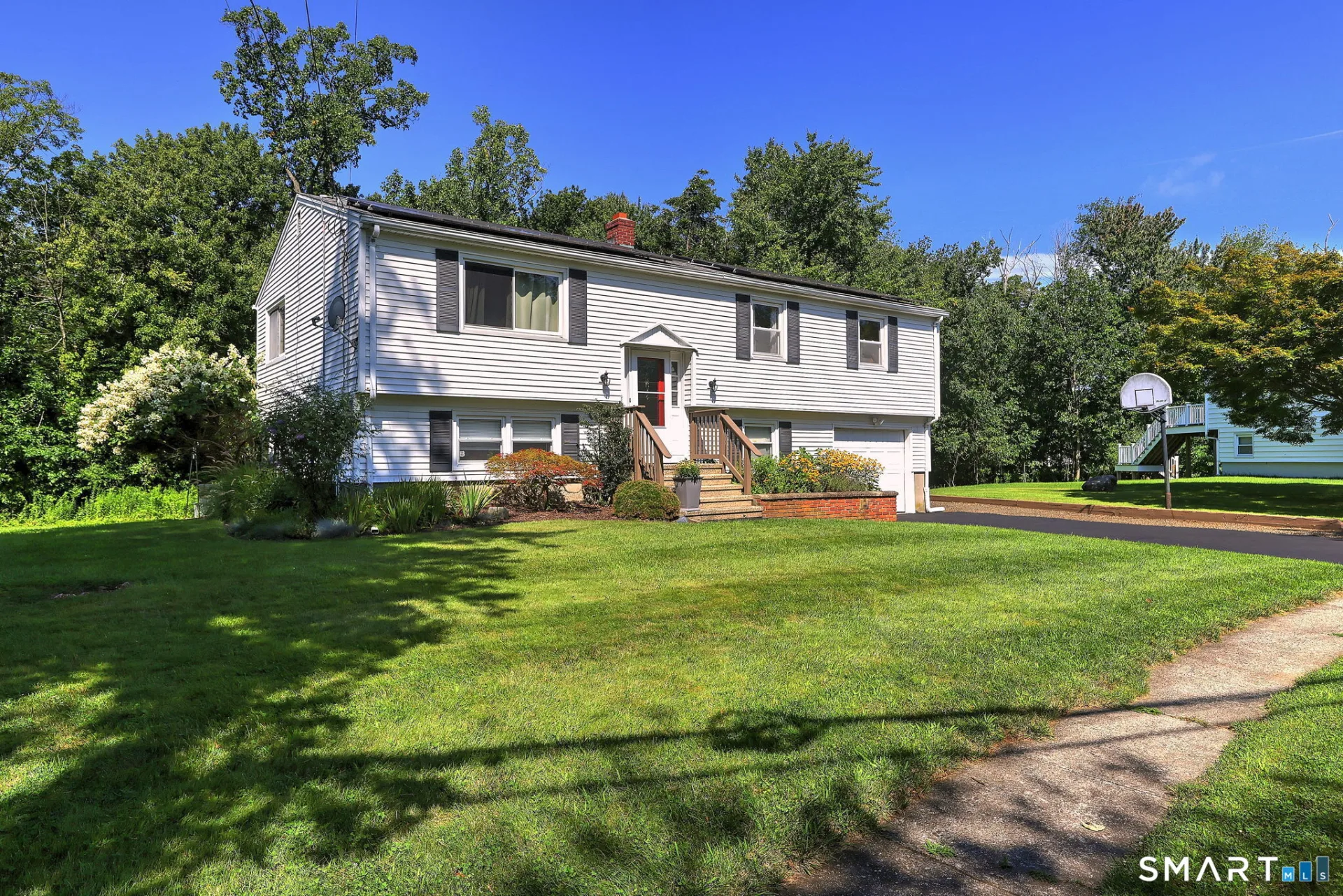 19 Lance Lane, Milford, CT
