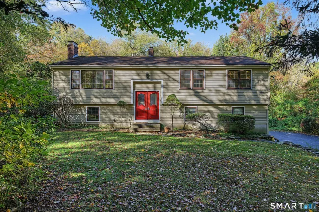 121 Long Hill Road