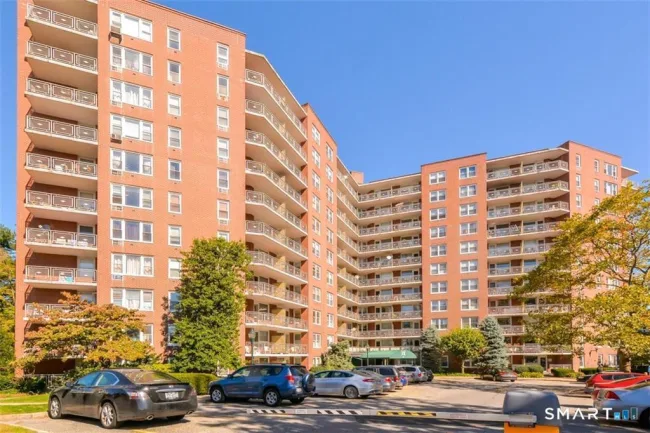 91 Strawberry Hill Avenue #240