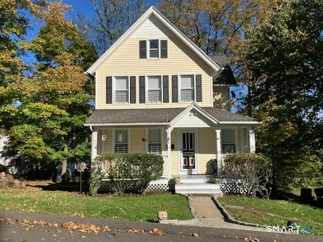 18 Johnson Avenue