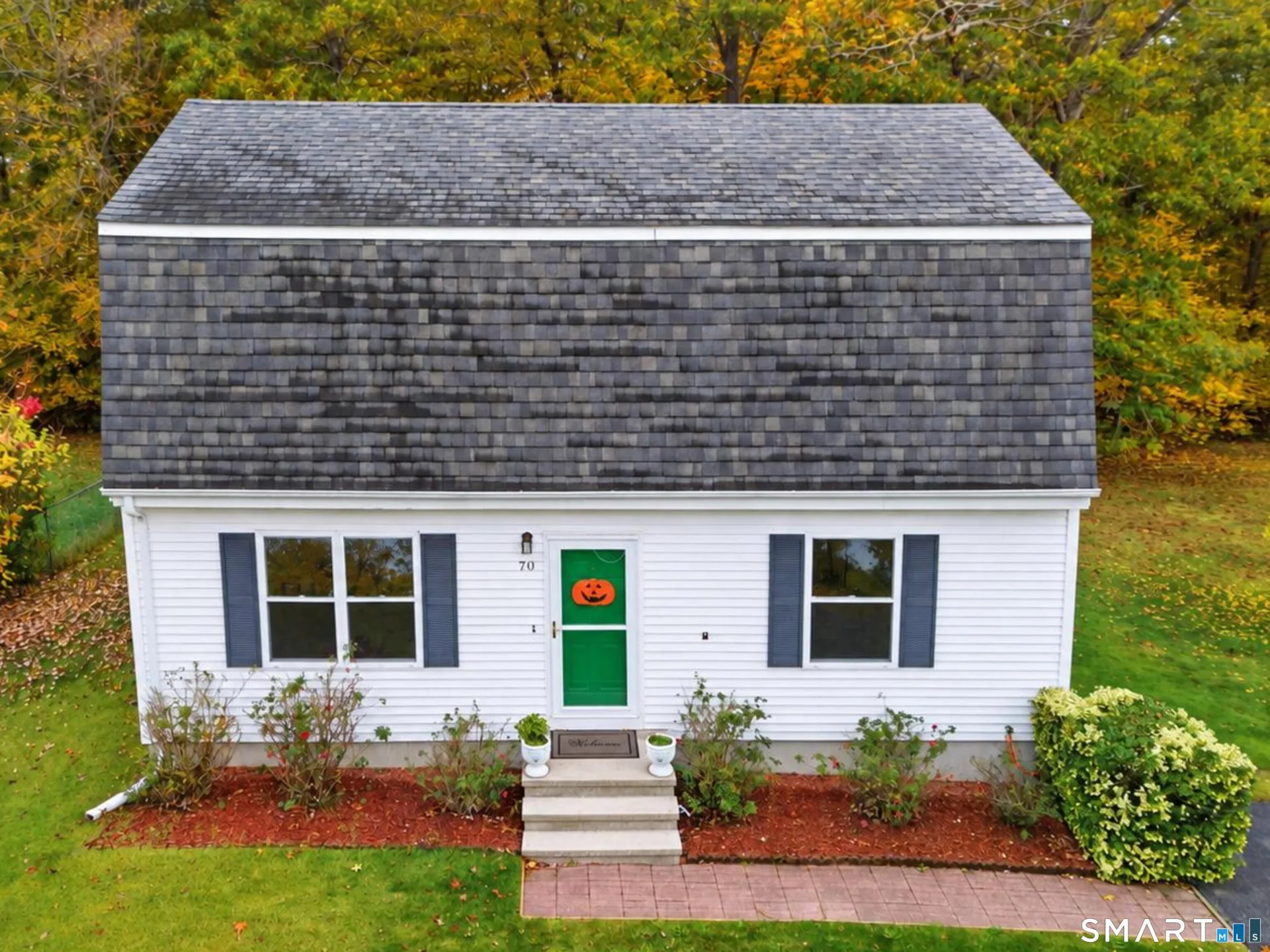 70 Cottonwood Lane, Montville, CT