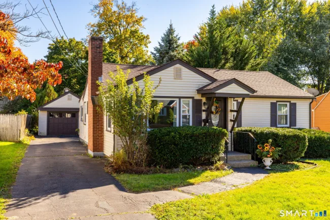 28 Dix Road
